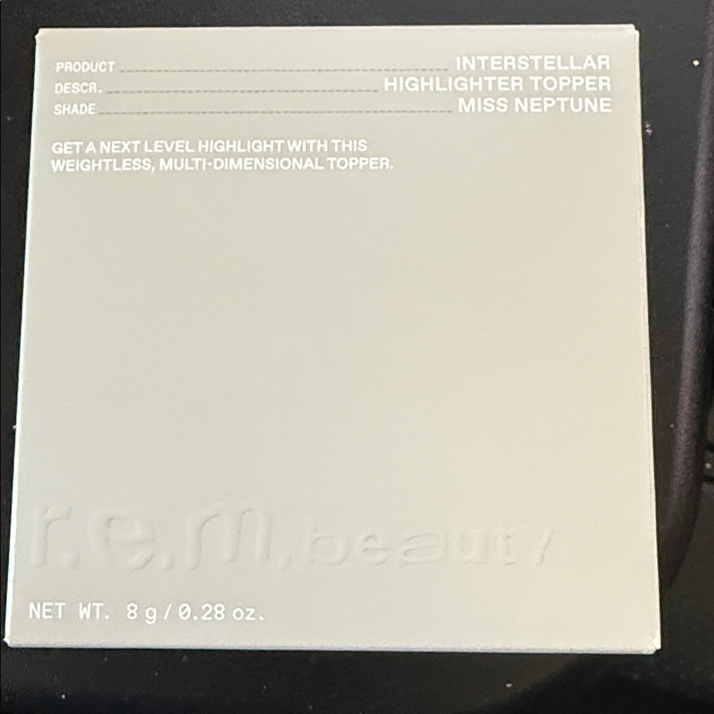 REM BEAUTY HIGHLIGHTER MISS NEPTUNE by Ariana Grande NIB - Picture 2 of 3